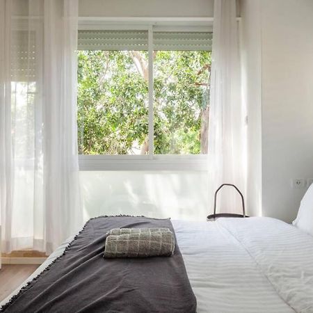 Big Apartment Next To Gordon Beach Plus Free Parking Tel Aviv Esterno foto